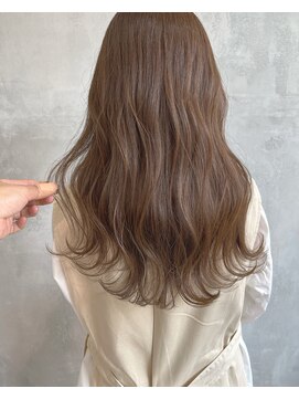 キチ(kichi.) [kichi.] セミロング×ベージュ