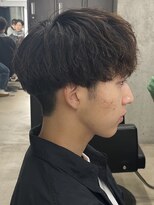 フイ 代々木(Hui)&nbsp;メンズ/アップバング/ツーブロックマッシュ/束感ショート波巻き