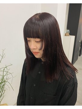キー(kii) 顔まわりカット　ボルドーカラー　20代　福岡　天神　薬院