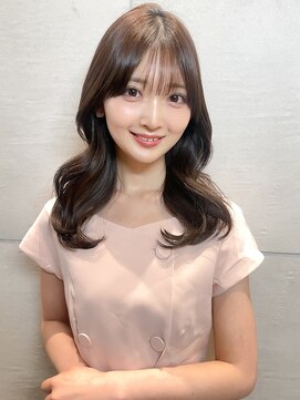 トゥルーズ(TLUUS) TLUUS似合わせカットダークアッシュミディアムレイヤーカット