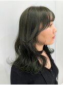 オリーブグリーン/透ける暗髪［新宿/髪質改善/レイヤーカット］