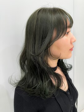 ヴァイス 新宿店(VAICE) オリーブグリーン/透ける暗髪［新宿/髪質改善/レイヤーカット］