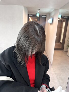 クム 横浜(qumu) 【qumu横浜】グレージュカラー×切りっぱなしボブ