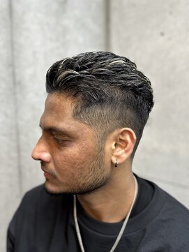 ガナンシア 横浜本店(ganancia) メッシュ＋フェードカット