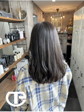 トゥーミー(to mee) スモーキーアッシュ♪【新田】