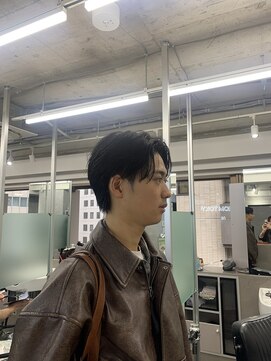 クロムトウキョウ ザ バーバー ネオン 新宿店(CHROM TOKYO the Barber ne/on) ウルフセンターパート