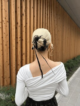 リル(re'll) タイトアレンジ［酸性ストレート/ヘアセット]