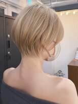 ローマー(ROAMER omotesando)&nbsp;ショートボブ切りっぱなしボブ顔周りカット前髪カットボブパーマ
