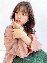 〇ふんわり 外ハネミディ ブリーチなし モカベージュ