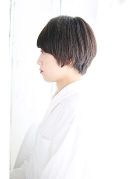 シュシュット(chouchoute) 吉祥寺3分/透明感セクションカラー外ハネボブペールベージュ/068