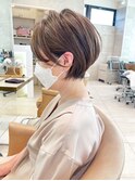 くびれ美人ショート