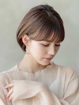 ドットハリス(.Hallis) 20代30代大人可愛いぷっつりボブ/ブリーチハイライト/前髪あり