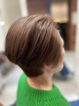 クレマチス(Clematis) お客様の細気の悩みツムジの割れが改善！！