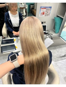 リーホリエ(Lee Horie) ミルクティーベージュ