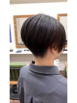 マジックデイズ(Magic Days) レディース　刈り上げショート