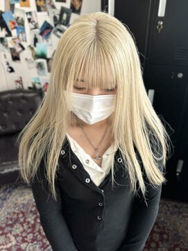 クイン(qin) 海外風ホワイトブロンド