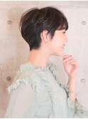 切りっぱなしショート・ボブ/絶壁解消/前髪なし/20代/30代/面長