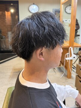 コモレビ(komorebi) 【有田 ゆすら】メンズツイストスパイラルパーマ