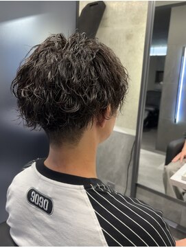 シェリール(CHERiR) CHERiR藤木(刈り上げマッシュ×波巻きスパイラル)