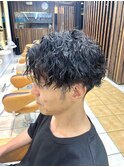黒髪刈り上げセンターパート◎スパイラルパーマ