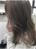 柔らかグレージュレイヤー