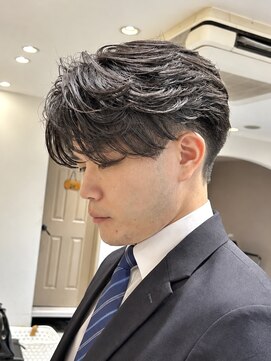 アイトーキョー 横浜(AI TOKYO) ビジネスフェザーパーマ