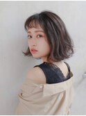 ショートバングボブで幼顔に！