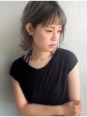 大人可愛い外ハネレイヤーボブ×外国人風シルバーグレージュ