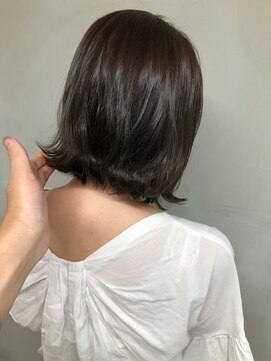 ジーナ 銀座中央通り(Zina) 【Zina　銀座中央通り】イメチェン耳かけ×フォギーベージュ