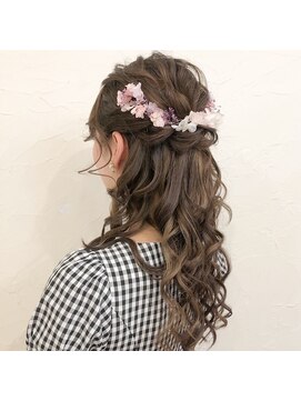ヘアメイクアンドセットサロン リッコ(Hair make&set salon Ricco) Ricco大人かわいいドライフラワーハーフアップ