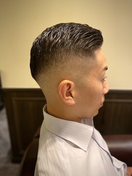 バレス 田町(BALES) [スキンフェード/ツイストスパイラル/田町]