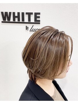 アンダーバーホワイト 阪神西宮店(_WHITE) マッシュショートボブ