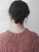 カーキグレージュ　ボブ　大人かわいい　フェザーバング