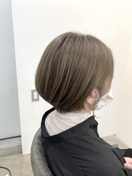 ソソ(soso) soso耳かけ、大人ショートボブ 20代30代40代