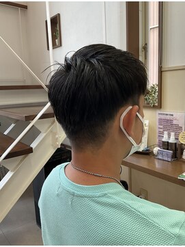 コアフィールフィス(COIFFURE fils) 新規お得クーポンあり【見附　今町】メンズ短めツーブロヘア