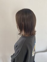 セカンド(Second)&nbsp;Second   ×　外ハネスタイル