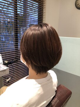 ヘアー ワークス ボナ 前橋店(HAIR WORKS bona.) 似合わせカット×髪質改善ケア【ショートブラウン1】