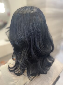 ラビス クローバー(Lovis clover) 《RIN》ネイビーブルー