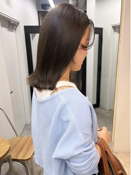 ヌープヘアーアイス(NUUP.hair ici) 大人可愛い透明感ブリーチなしオリーブグレージュ切りっぱなし