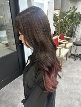 リア(riah) 今人気!モテる!グラデーションカラー♪