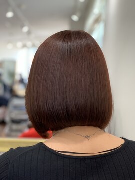 ミリ 国分寺(Mili) ワンレングスボブ&ピンクブラウンカラー