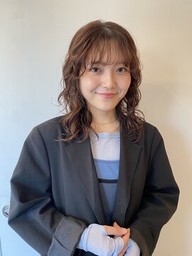 シータ(sheta) ミディアムくるくるパーマ