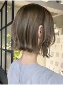 横浜西口大人ショートレイヤーカットベージュカラー丸みボブ●
