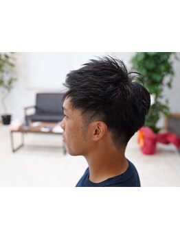 再現性の高いカット技術で、忙しい朝のスタイリングも簡単に◎理想にあわせたON/OFF楽しめるスタイルを☆