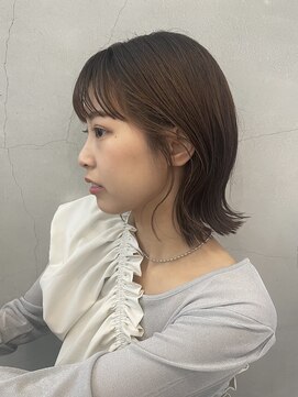 シベル(Sibelles) 切りっぱなしボブ　外はねボブ