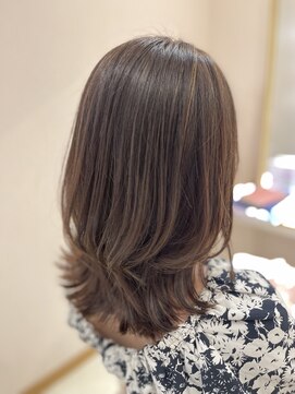 ミルバイラトット(MiL by Latot) くびれヘア＆ハイライト♪