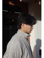 エディ(Edy)&nbsp;センターパートニュアンスパーマ韓国ヘアカルマヘア眉毛カット