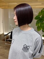 ラロ(raro) ぱつっとカットボルドーカラーワンレンカット
