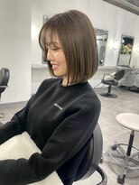 ホリー(HOLLY)&nbsp;アッシュベージュカラー