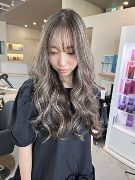 リア 布施店(Lia) コントラストハイライト